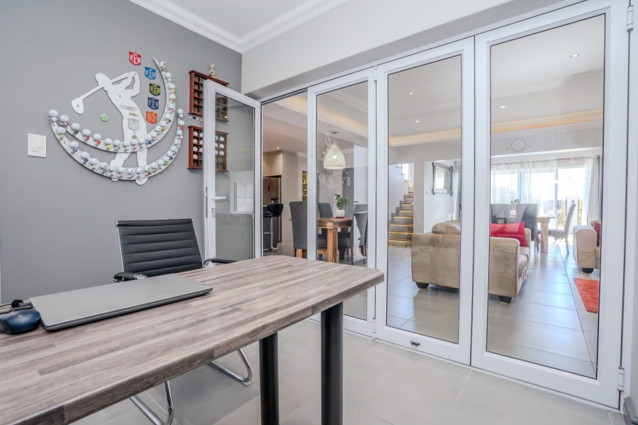 4 Bedroom Property for Sale in Laguna Sands Western Cape